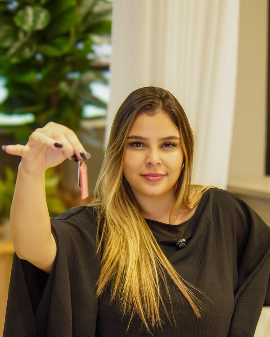 Laura Sílvia Campos Melo, corretora de imóveis em Belo Horizonte